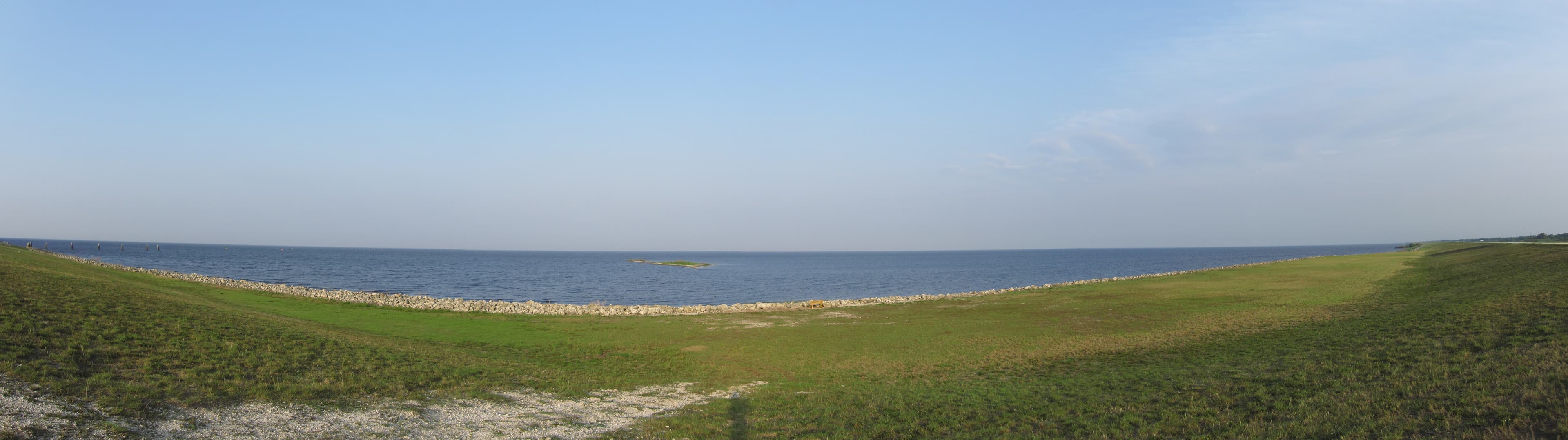 How to Fish Lake Okeechobee: A Beginner's Whole-Lake Guide to Trophy Bass, Crappie, and Bream