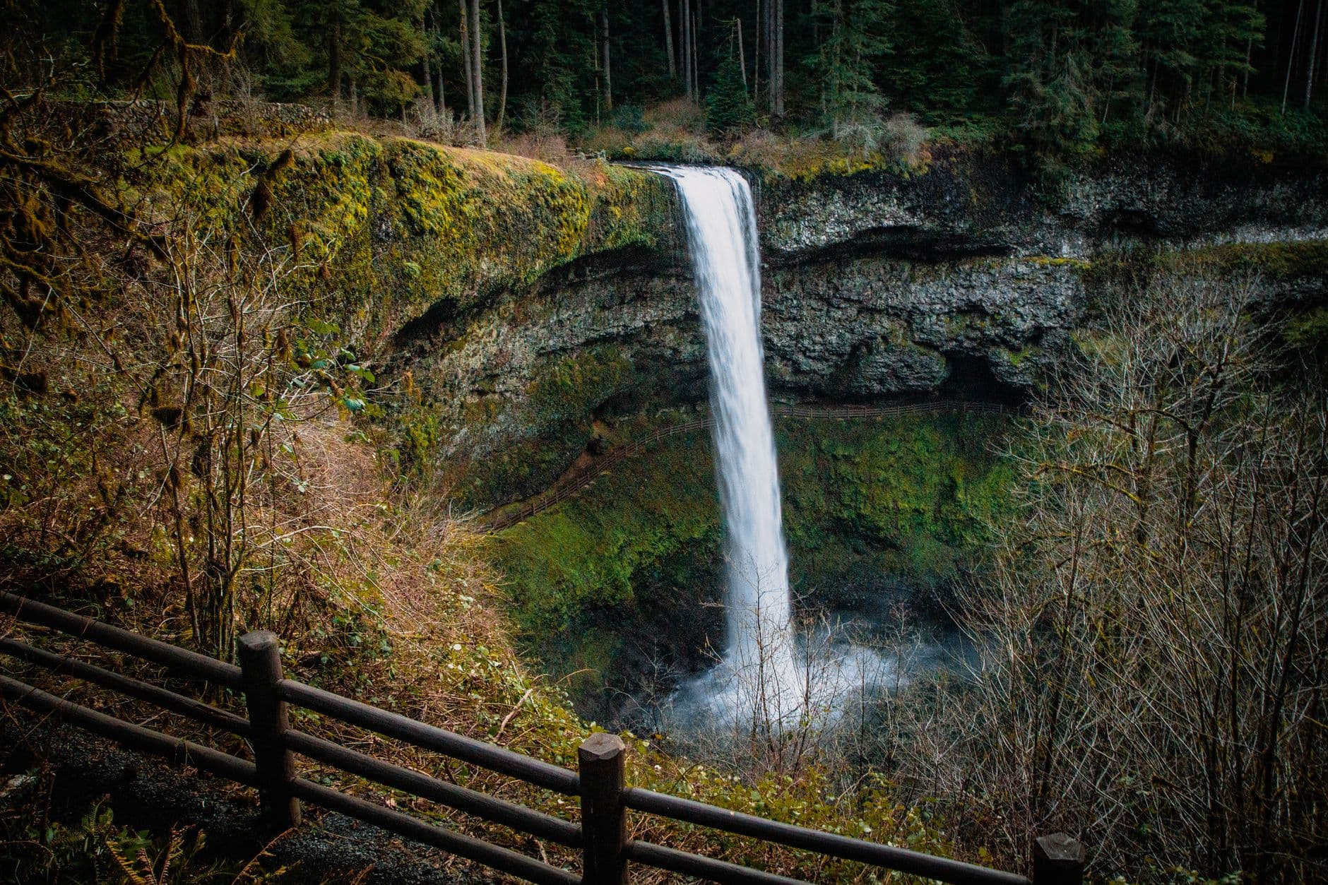The Trail of Ten Falls Lets You Walk Behind Four of Them